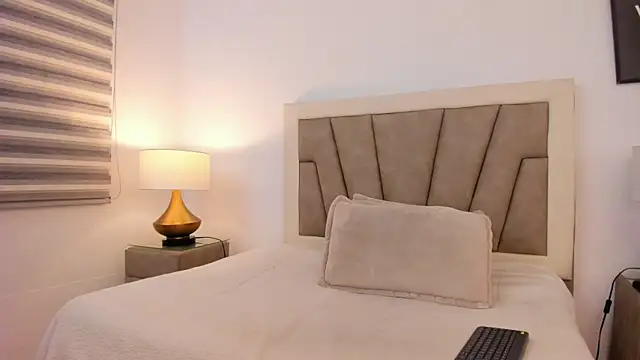 JaneLondon online show from 25, 1, 2025