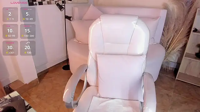 Snapshot of Amy_Kiitty_ chatting on 14, 2, 2025 Amy Kiitty online show from 14, 2, 2025