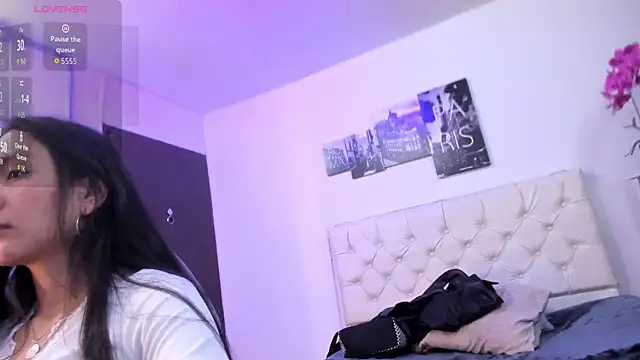 Snapshot of Amy_Kiitty_ chatting on 8, 11, 2025 Amy Kiitty online show from 8, 11, 2025