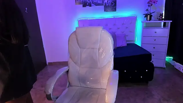 Snapshot of Amy_Kiitty_ chatting on 25, 11, 2025 Amy Kiitty online show from 25, 11, 2025