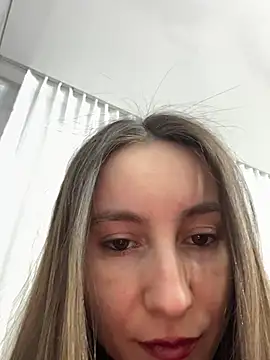 Snapshot of viviandaimond1 chatting on 14, 2, 2026 viviandaimond1 online show from 14, 2, 2026