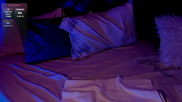 Snapshot of _Chartlotte chatting on 11, 1, 2025 Chartlotte online show from 11, 1, 2025