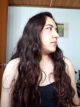 Emi chik online show from 30, 10, 2025