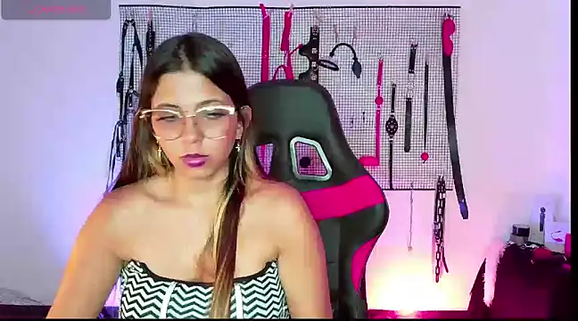 Megaan Greey online show from 12, 12, 2024