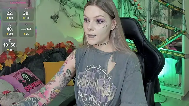 Snapshot of Marta_May_ chatting on 26, 10, 2025 Marta May online show from 26, 10, 2025