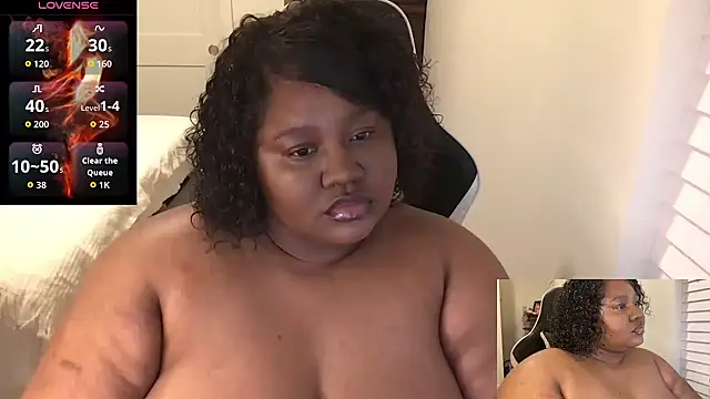 Snapshot of explosivekitty69 chatting on 10, 9, 2025 explosivekitty69 online show from 10, 9, 2025