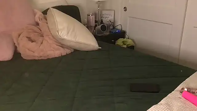 Snapshot of explosivekitty69 chatting on 7, 11, 2025 explosivekitty69 online show from 7, 11, 2025