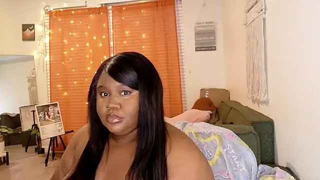 Snapshot of explosivekitty69 chatting on 25, 11, 2025 explosivekitty69 online show from 25, 11, 2025