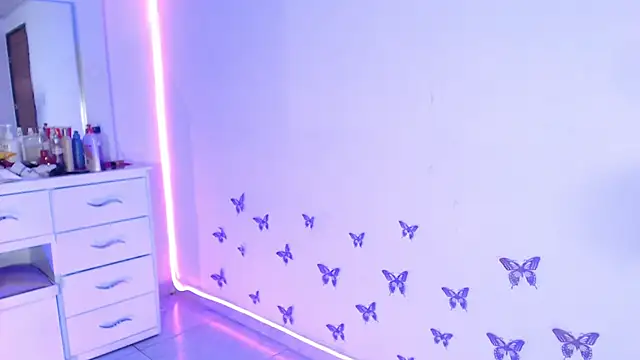 Snapshot of April_sexycurvi chatting on 17, 3, 2026 April sexycurvi online show from 17, 3, 2026