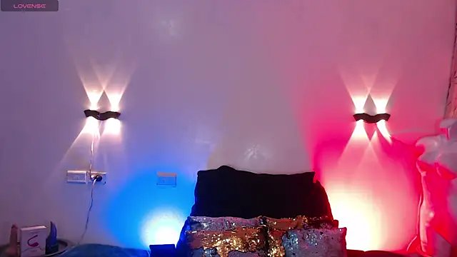 Snapshot of Emili_Roux chatting on 10, 11, 2025 Emili Roux online show from 10, 11, 2025