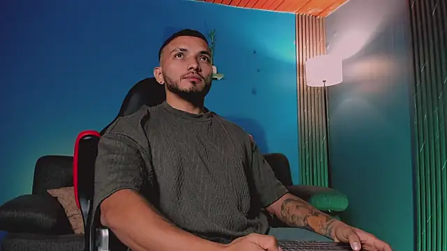 maximusclark1 online show from 8, 1, 2026