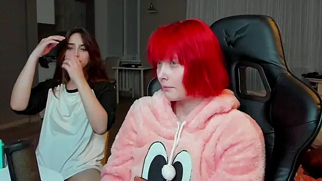 Snapshot of SilverDream chatting on 19, 3, 2025 SilverDream online show from 19, 3, 2025