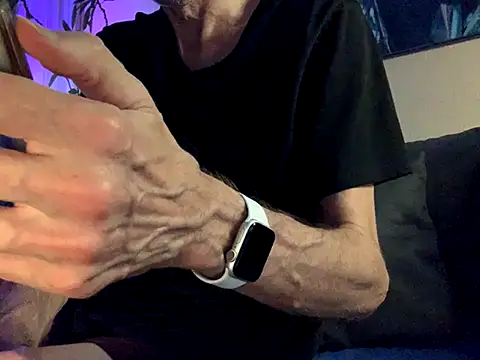 Snapshot of Bula94193 chatting on 17, 10, 2025 Bula94193 online show from 17, 10, 2025