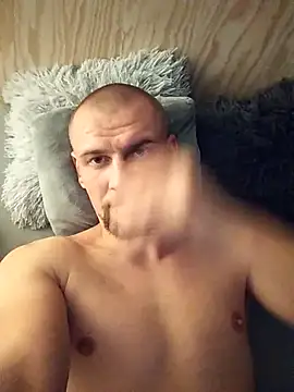 Snapshot of Regularfucker28 chatting on 13, 9, 2025 Regularfucker28 online show from 13, 9, 2025