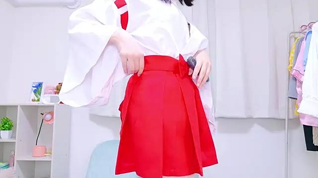 Yurie  online show from 5, 1, 2025