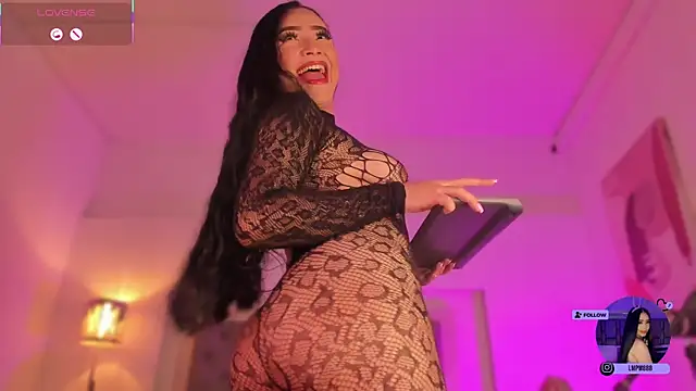 Katte Hood11 online show from 3, 3, 2025