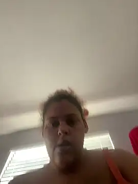 juicybooty cherri2 online show from 13, 1, 2025