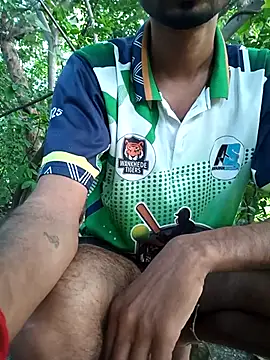 Snapshot of Piyush_2024 chatting on 19, 10, 2025 Piyush 2024 online show from 19, 10, 2025