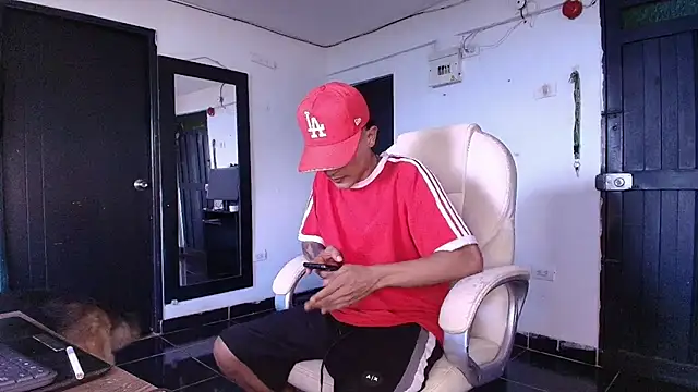 Edward Milleer online show from 21, 12, 2025