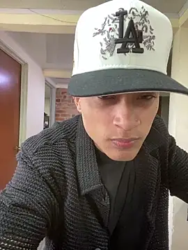 Edward Milleer online show from 7, 2, 2026