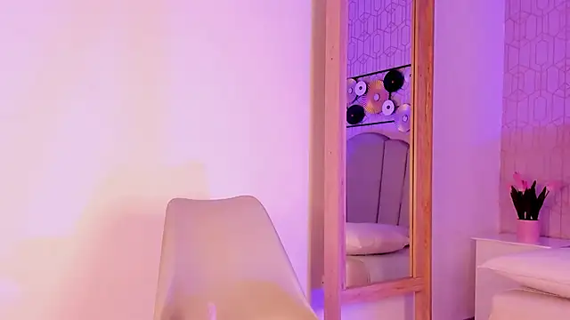 Paige smith online show from 23, 1, 2025