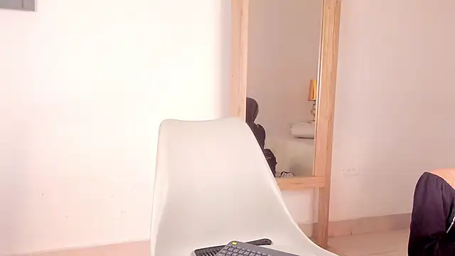 Paige smith online show from 11, 2, 2025