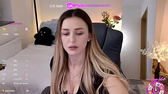 Sophie Enzo online show from 17, 3, 2025