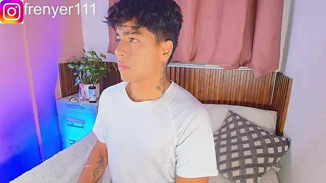 kiing azahell online show from 11, 4, 2026