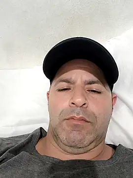 Snapshot of Marciogrei chatting on 21, 10, 2025 Marciogrei online show from 21, 10, 2025
