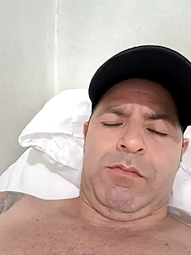 Snapshot of Marciogrei chatting on 23, 10, 2025 Marciogrei online show from 23, 10, 2025