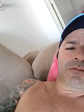 Snapshot of Marciogrei chatting on 25, 11, 2025 Marciogrei online show from 25, 11, 2025