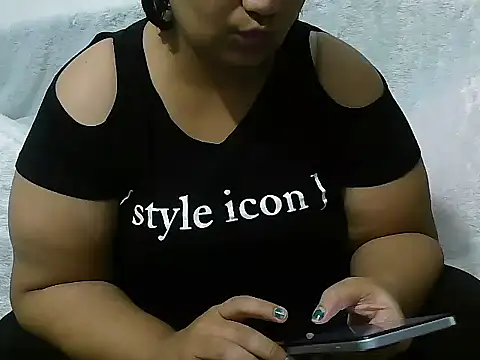 Queen of boobs01 online show from 19, 1, 2025