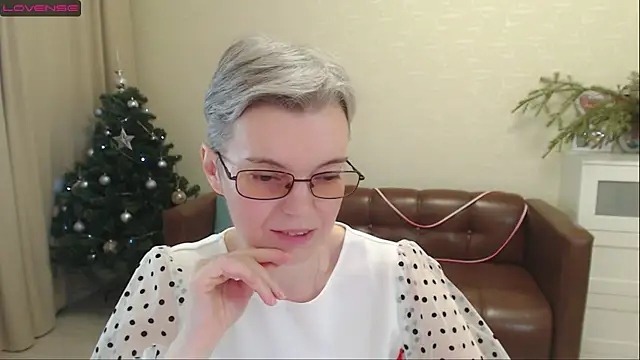 Snapshot of Cutie_Erikaa1 chatting on 25, 12, 2024 Cutie Erikaa1 online show from 25, 12, 2024