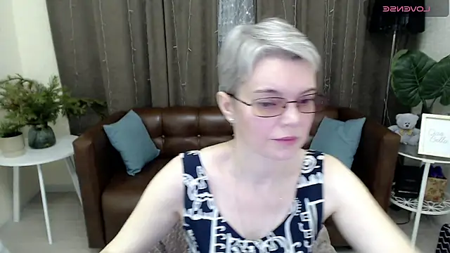 Snapshot of Cutie_Erikaa1 chatting on 29, 12, 2024 Cutie Erikaa1 online show from 29, 12, 2024