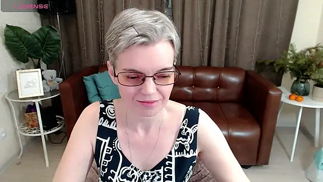 Snapshot of Cutie_Erikaa1 chatting on 31, 12, 2024 Cutie Erikaa1 online show from 31, 12, 2024