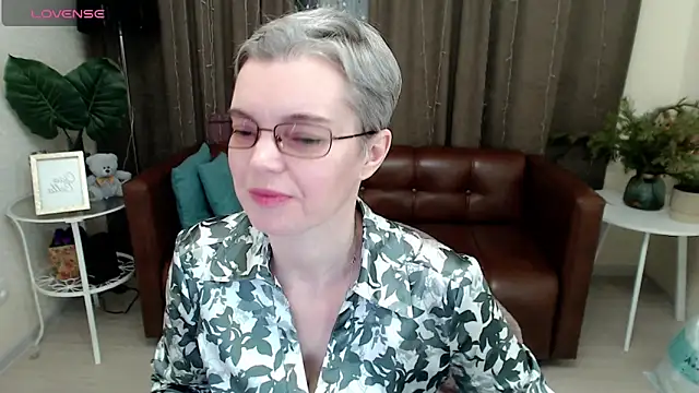 Snapshot of Cutie_Erikaa1 chatting on 1, 1, 2025 Cutie Erikaa1 online show from 1, 1, 2025
