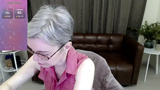 Snapshot of Cutie_Erikaa1 chatting on 15, 1, 2025 Cutie Erikaa1 online show from 15, 1, 2025