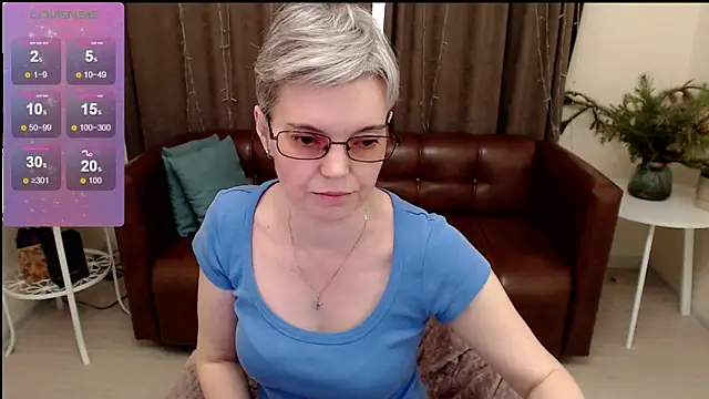 Snapshot of Cutie_Erikaa1 chatting on 17, 1, 2025 Cutie Erikaa1 online show from 17, 1, 2025