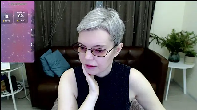 Snapshot of Cutie_Erikaa1 chatting on 19, 1, 2025 Cutie Erikaa1 online show from 19, 1, 2025
