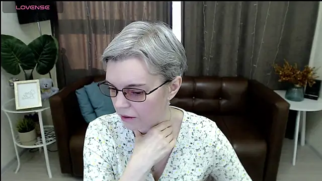 Snapshot of Cutie_Erikaa1 chatting on 22, 1, 2025 Cutie Erikaa1 online show from 22, 1, 2025