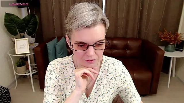 Snapshot of Cutie_Erikaa1 chatting on 23, 1, 2025 Cutie Erikaa1 online show from 23, 1, 2025