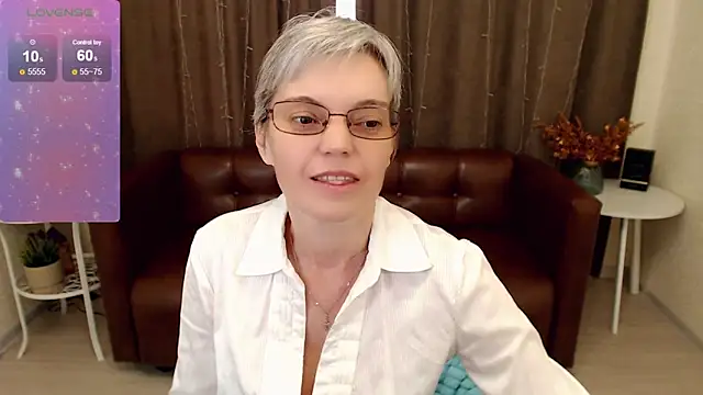 Snapshot of Cutie_Erikaa1 chatting on 5, 2, 2025 Cutie Erikaa1 online show from 5, 2, 2025