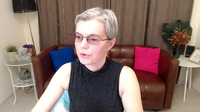 Snapshot of Cutie_Erikaa1 chatting on 26, 2, 2025 Cutie Erikaa1 online show from 26, 2, 2025