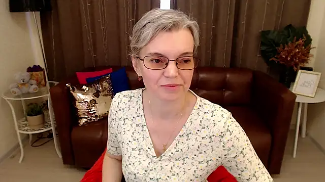 Snapshot of Cutie_Erikaa1 chatting on 14, 3, 2025 Cutie Erikaa1 online show from 14, 3, 2025