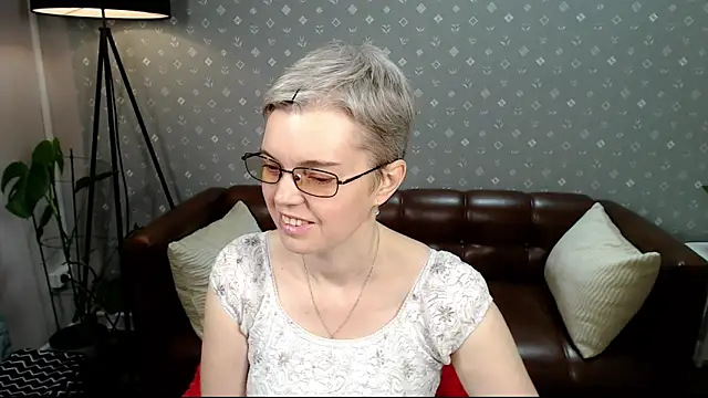 Snapshot of Cutie_Erikaa1 chatting on 19, 9, 2025 Cutie Erikaa1 online show from 19, 9, 2025