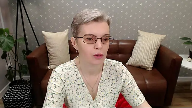 Snapshot of Cutie_Erikaa1 chatting on 25, 9, 2025 Cutie Erikaa1 online show from 25, 9, 2025