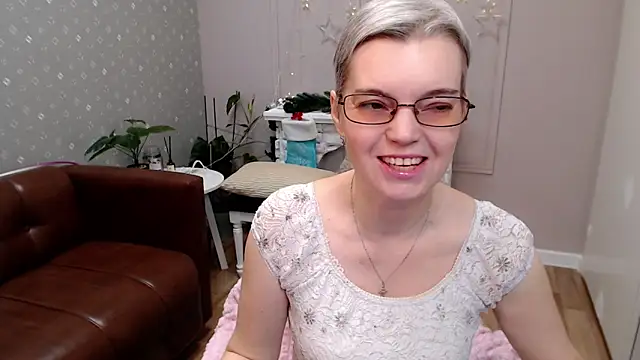 Cutie Erikaa1 online show from 11, 1, 2026