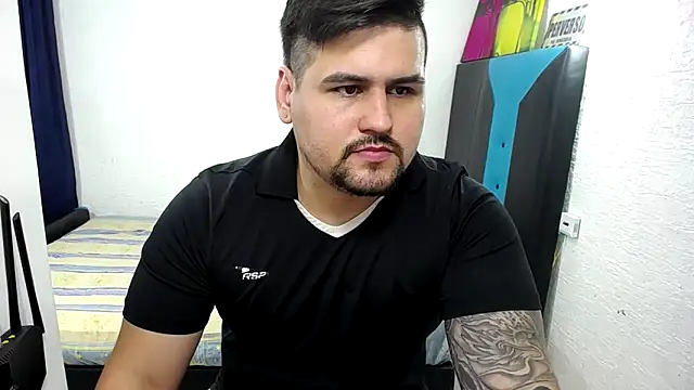 pitbullveryhot online show from 15, 11, 2025