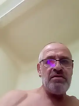 geilerschwanz64 online show from 6, 12, 2024