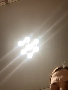 Janet Welder online show from 19, 10, 2025